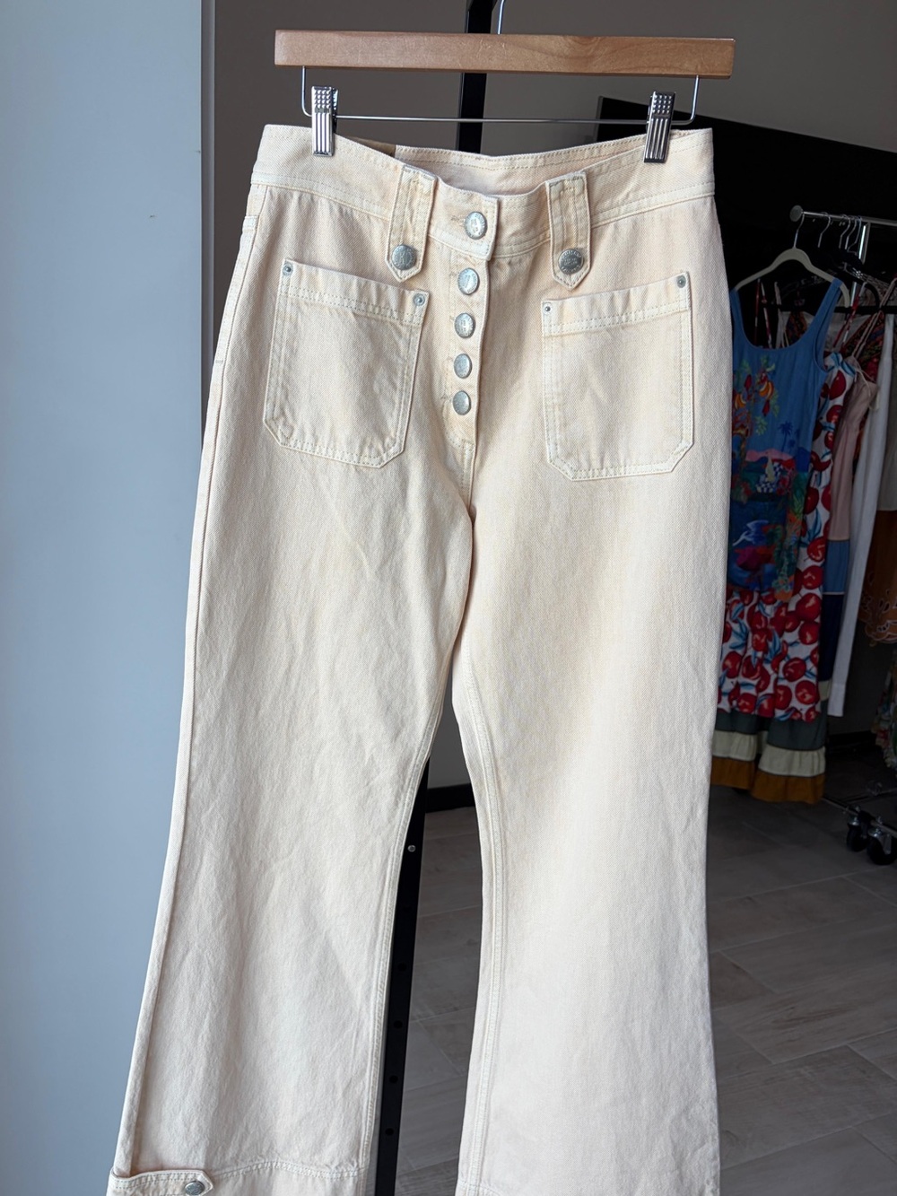 Farm Rio Buttoned Flare Pants - Picture 9 of 12